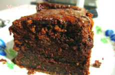 Super moist chocolate fudge cake