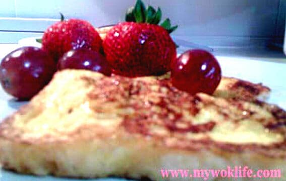 French toast with honey
