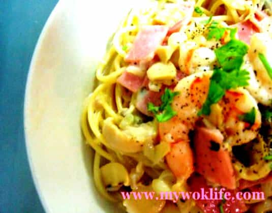 My Wok Life Cooking Blog - Low-Fat Spaghetti with Home Made White Sauce -