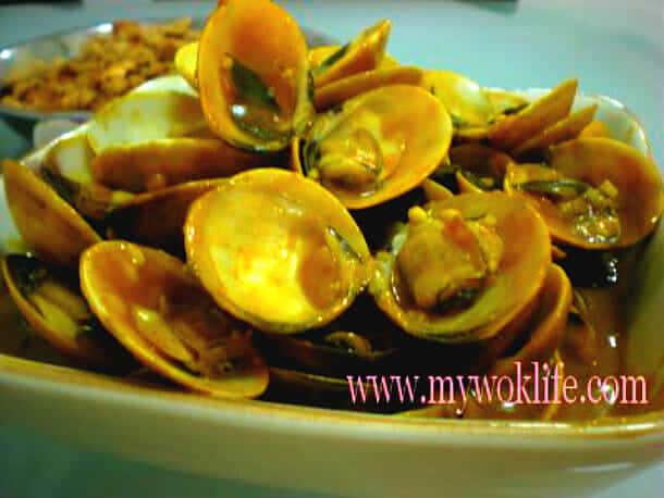 Clams in curry