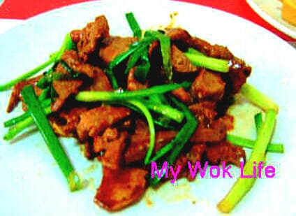 Pig's liver with spring onion