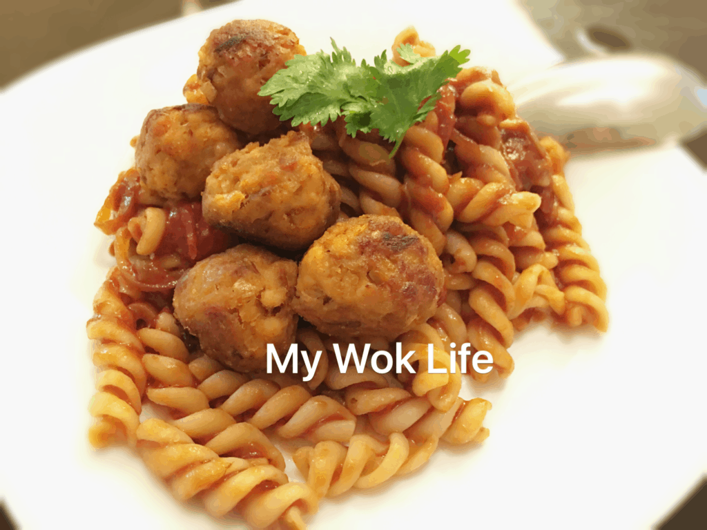 My Wok Life Cooking Blog Spicy Tomato Pasta with Tuna (Pork) Meatballs