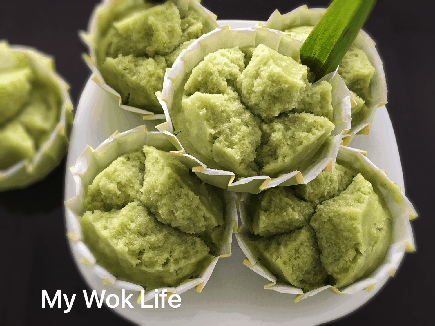 My Wok Life Cooking Blog Pandan Coconut Milk Steamed Cake (Pandan Huat Kueh 斑斓叶发糕)