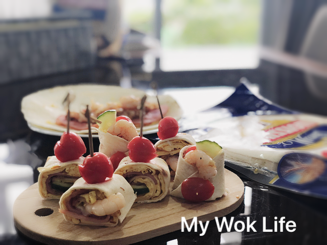My Wok Life Cooking Blog Festive Prawns Wrap Pinwheels (时节虾风车卷饼)
