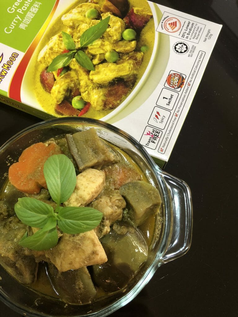 My Wok Life Cooking Blog - Express Green Chicken Curry (简易青咖喱鸡块) -