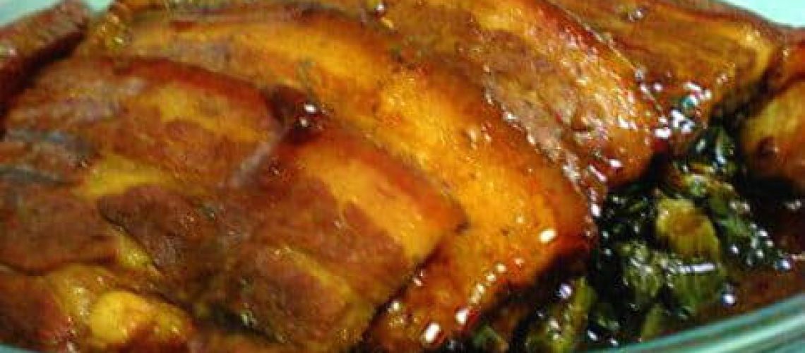 Pork Belly with Preserved Vegetables (Mei Cai) Recipe (梅菜扣肉)