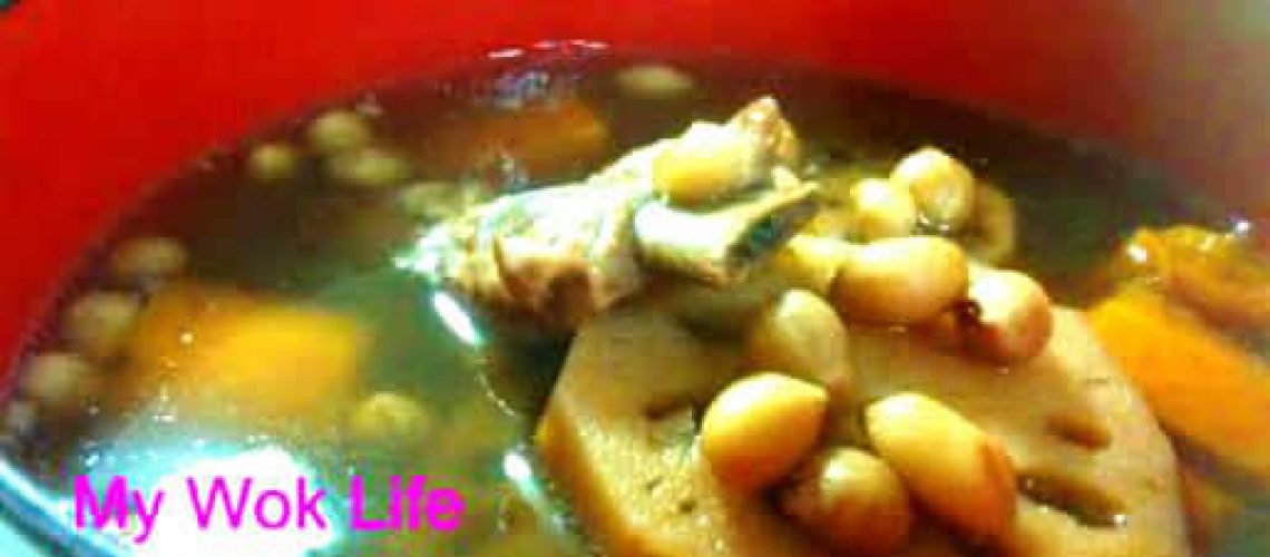 Lotus root, peanut and pork rib soup